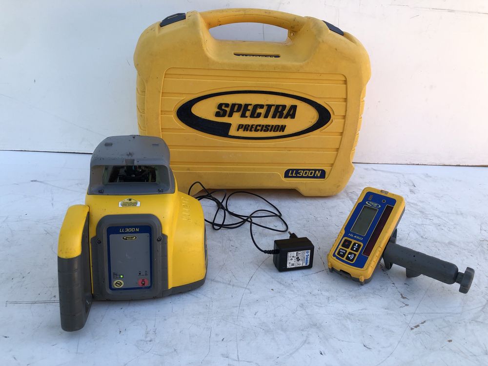 Nivela Laser Rotativa SPECTRA LL 300 N