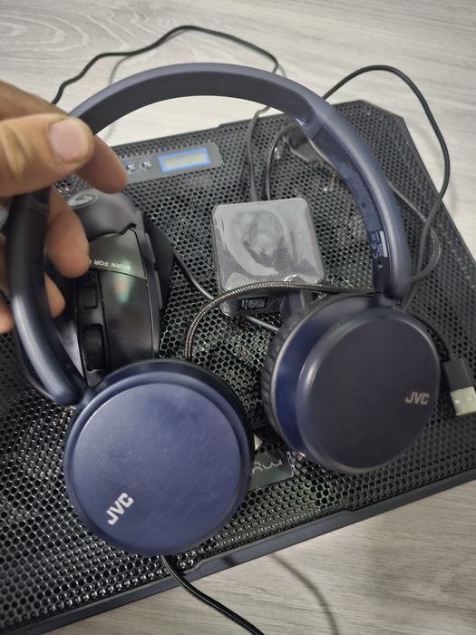 Vând laptop in stare perfecta de funcționare