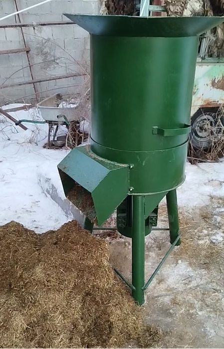 Дробилка измельчитель универсальный