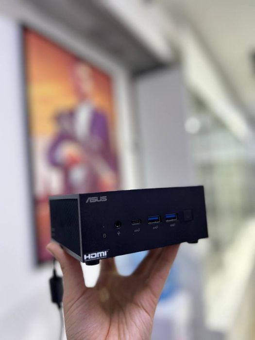 Системный блок  ASUS Expert Center PN64