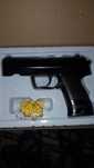 Vând pistol airsoft nou si 100 de bile din plastic