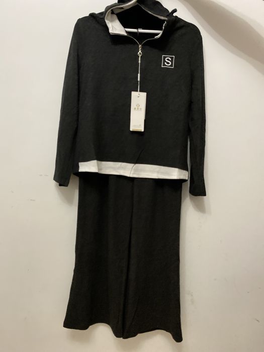 Мода и стиль/женская одежда/костюмы