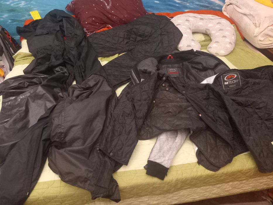 Mesada pantaloni geaca moto scuter atv