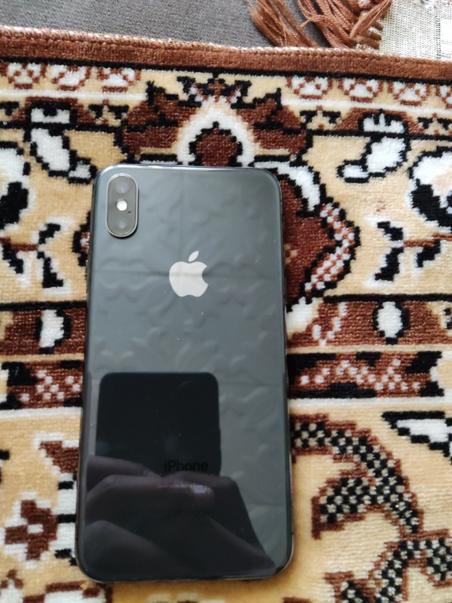 Vând iPhone X space Gray aproape ca nou