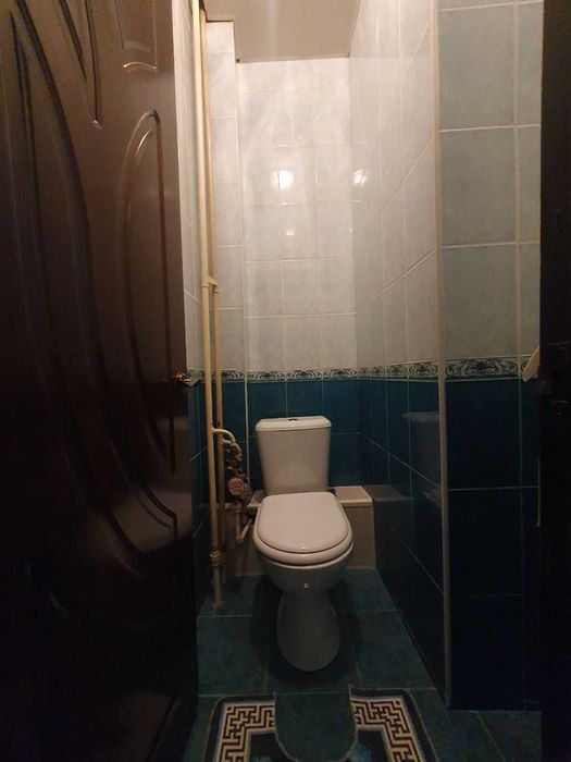 Срочно продаётся 2 комнатная квартира в 6 квартале посольство Америки