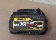 Baterie DEWALT XR FLEXVOLT 18V 6Ah 54V originala stare buna