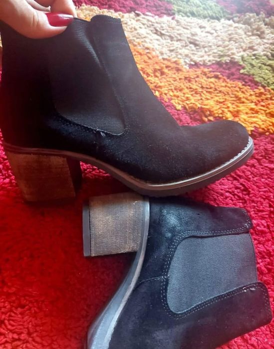 Ghete piele naturală întoarsă, mărime 39