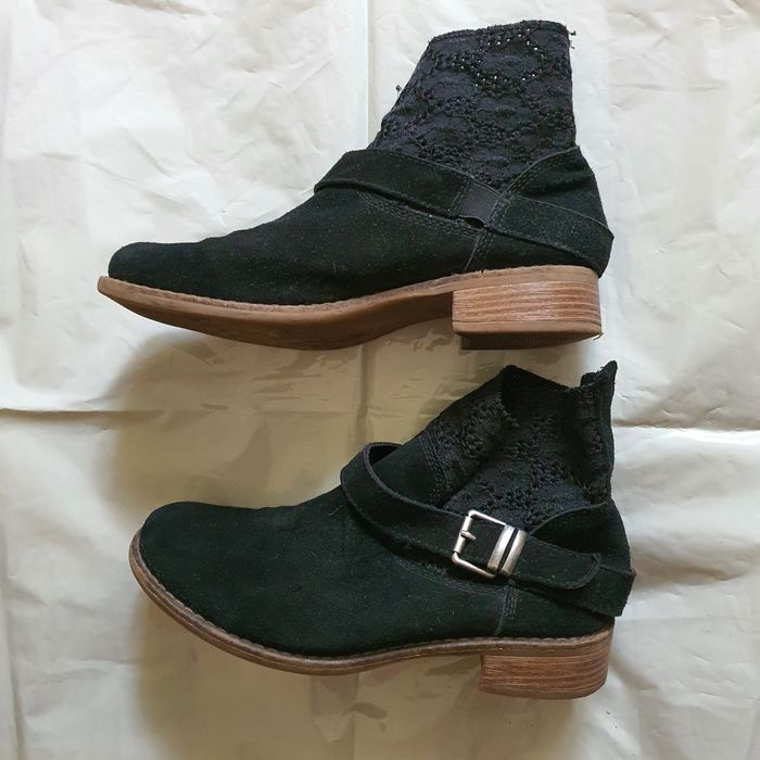 Ghete / botine din piele intoarsa joase