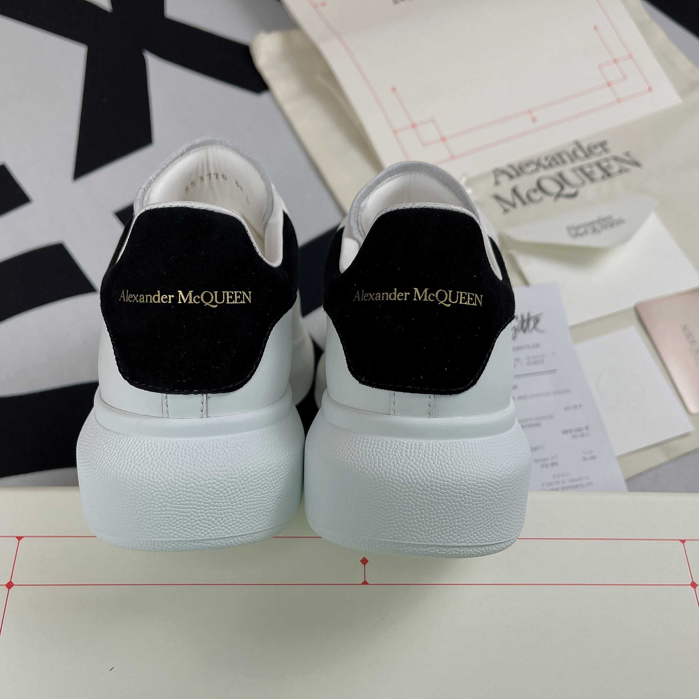 McQueen Sneaker White Black (35-45)