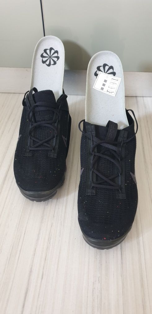 Nike Air Vapormax UK 7.5 / 42/26.5см  НОВО! ОРИГИНАЛ! Мъжки Маратонки!
