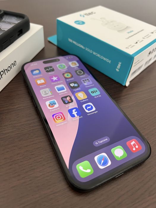 Като нов!  Iphone 15 с аксесоари | 128gb | 87%