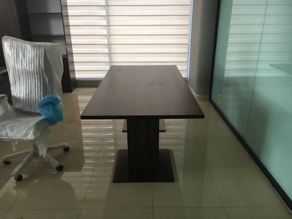 Стол для переговоров 220