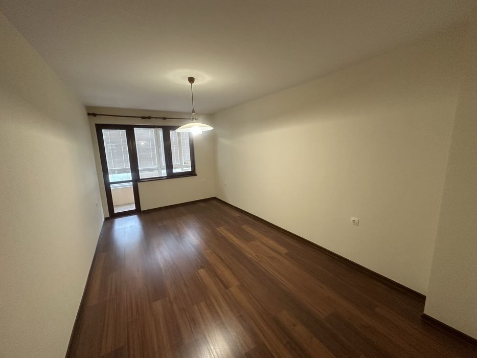 Продава се Тристаен апартамент в Варна, Централна поща - 101 кв.м за 3763 €/кв.м - Снимка #4
