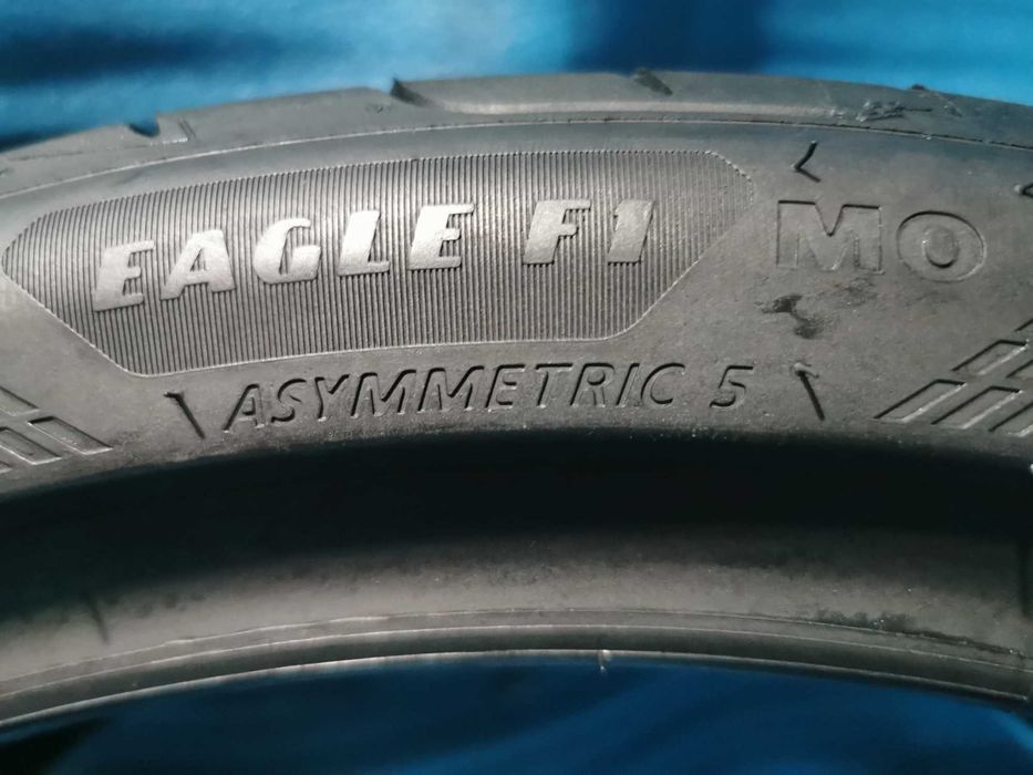 225 40 19 goodyear 2 buc
