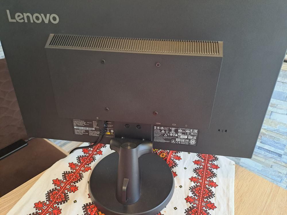 Monitor Lenovo 1080p