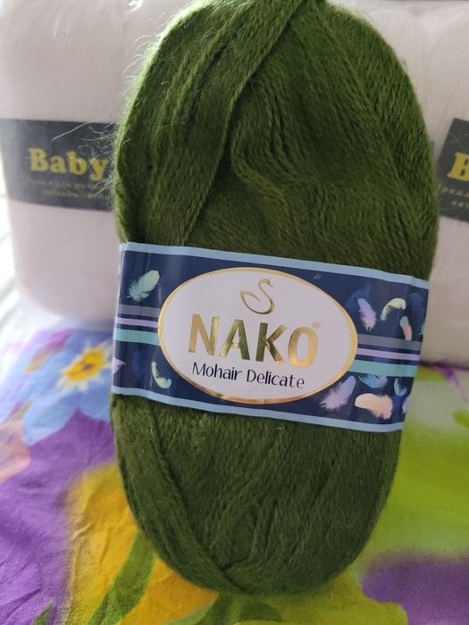 Продам пряжу различная россия и италия есть в бобинах