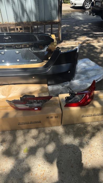 Задние фонари Тойота Камри 80 Toyota Camry 80