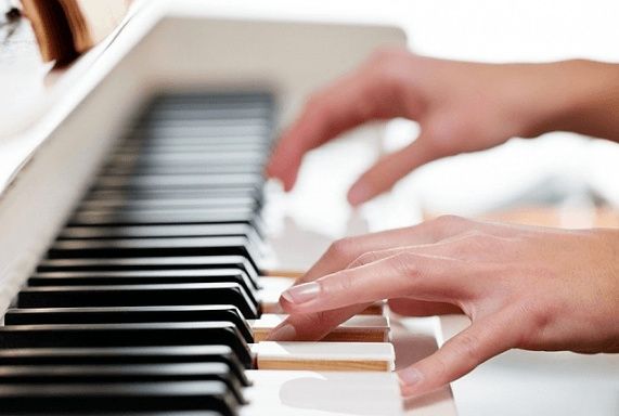 Обучаю игре на фортепиано, детей и взрослых