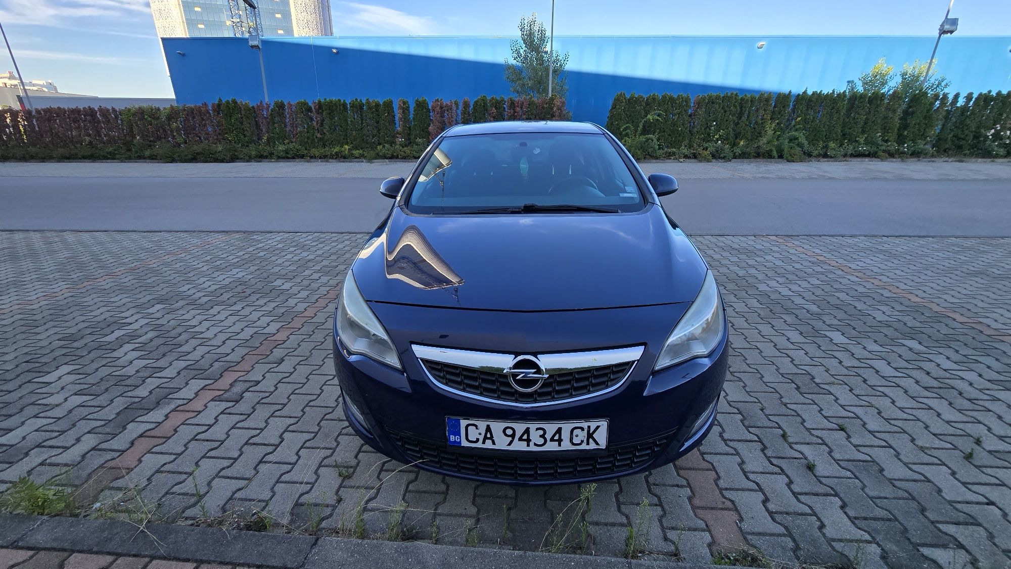 OPEL ASTRA J 1.4 Turbo 2011 година, (Пълна сервизна история)
