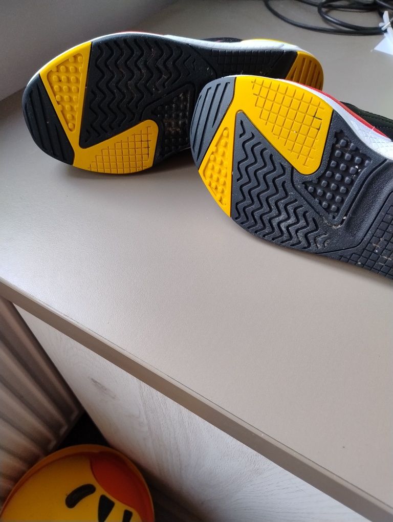 Adidași Puma Nr. 36