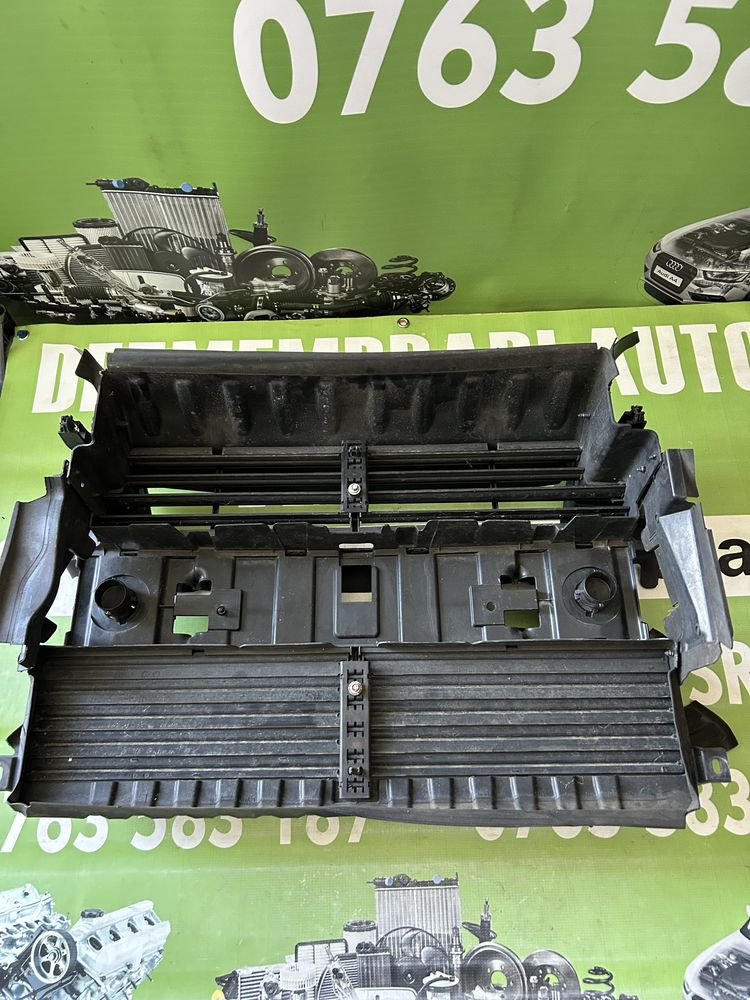 Deflector aer trager  , grile aer trager Ford Kuga 2015