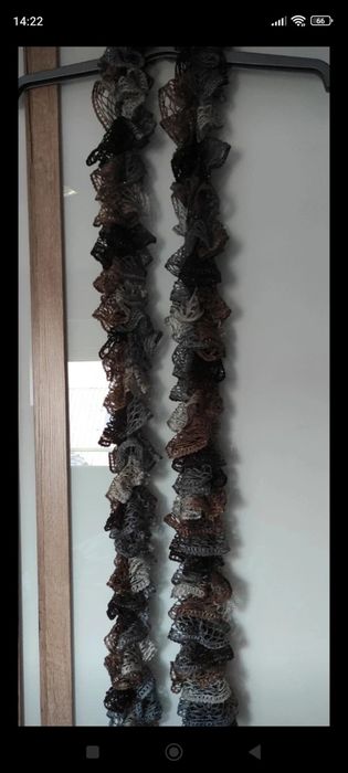 Esarfa lunga gri cu maro