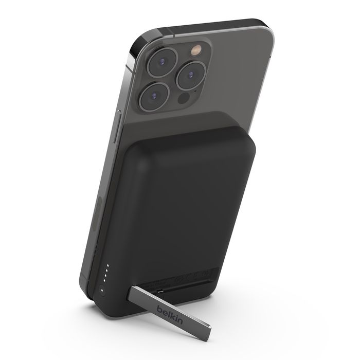 Продам новый Belkin пауербанк