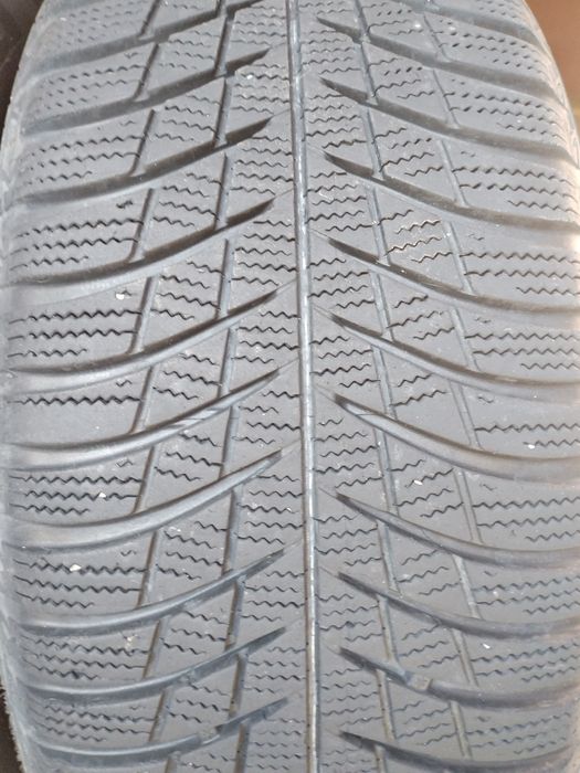 2 бр. BRIDGESTONE зимни гуми