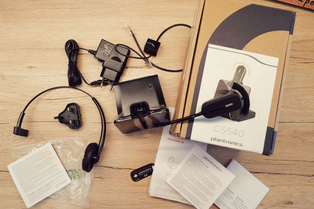 Casca bluetooth Plantronics CS540, In-Ear, Raza
100m wireless dock