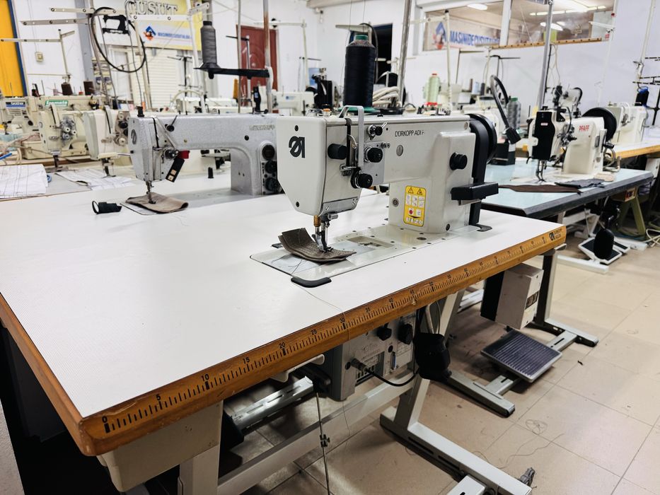 Masina de cusut cu triplu transport Durkopp adler 467 automata