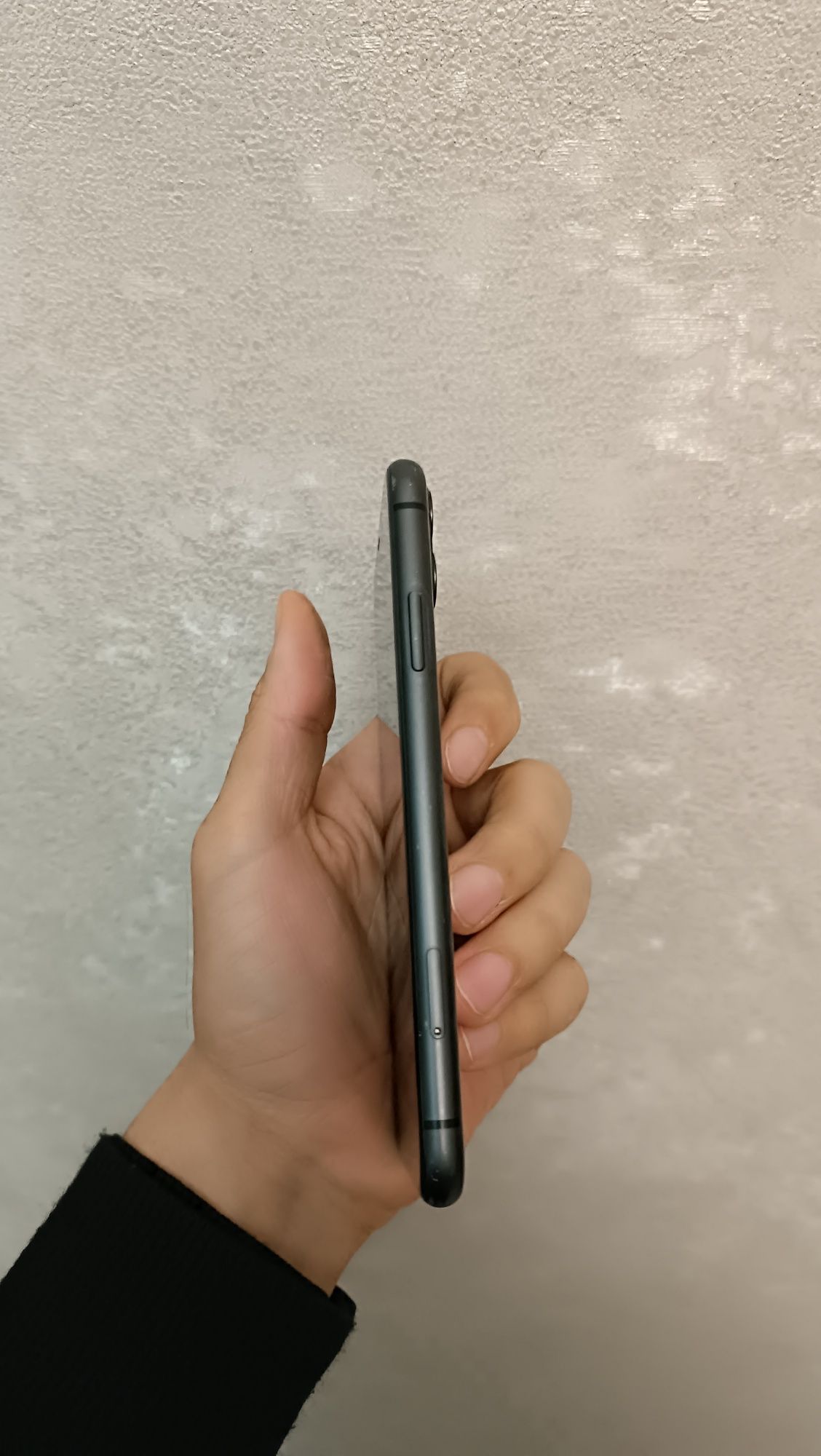Срочно! Iphone 11 ozi