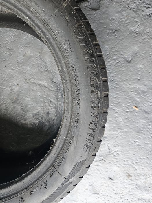 225 50 17 m+s bridgestone runflat