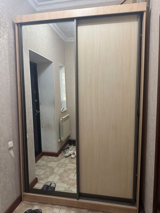 Шкаф купэ  с раздвижными дверями