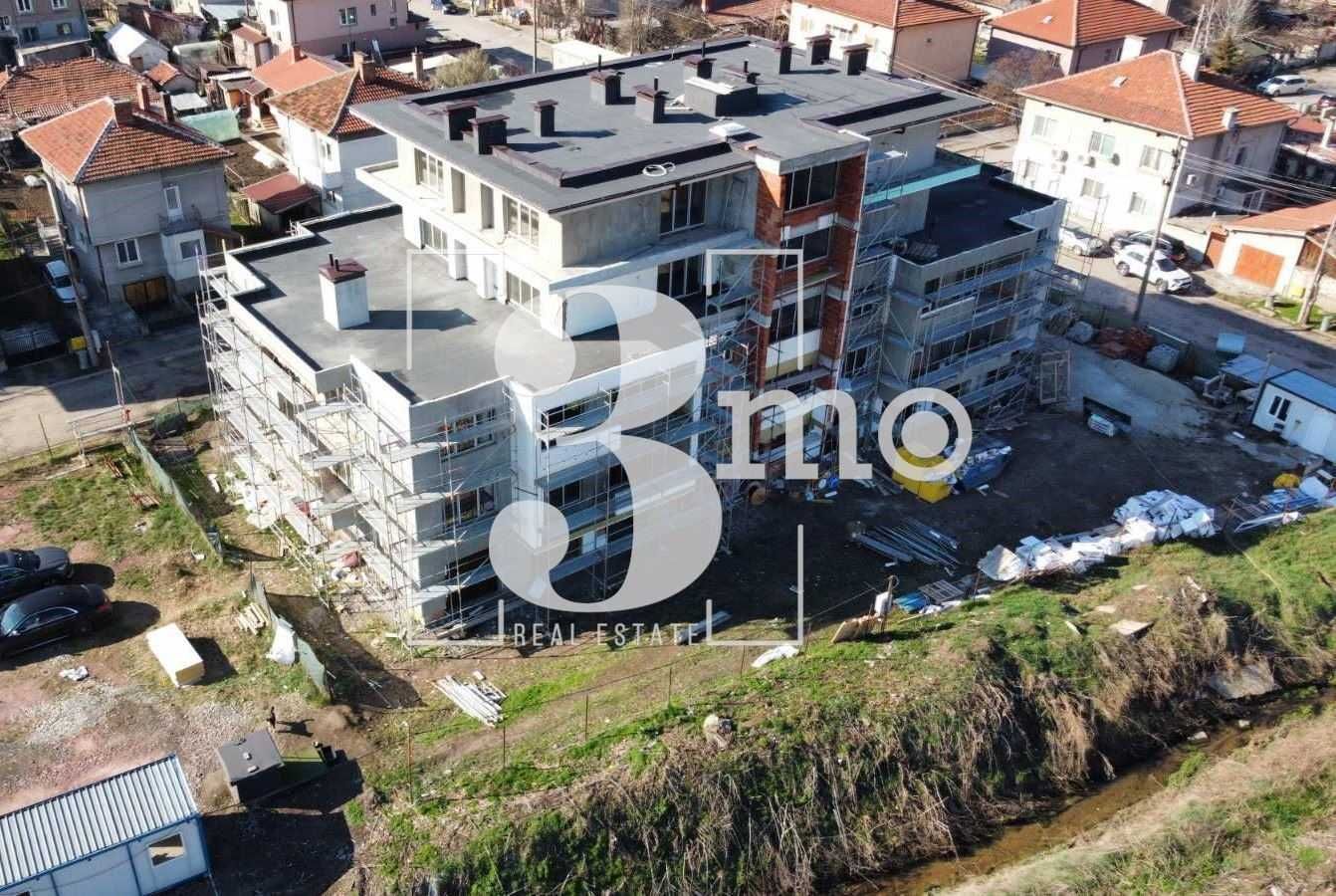 „3mo“ продава четиристаен апартамент, находящ се в с. Гара Елин Пелин