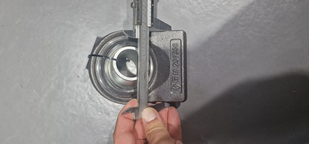 Capat tirant inferior tractor john deere seria 5000 6000 7000 8000 ori