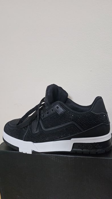 Louis Vuitton кецове с камъни и чанта пеперуда