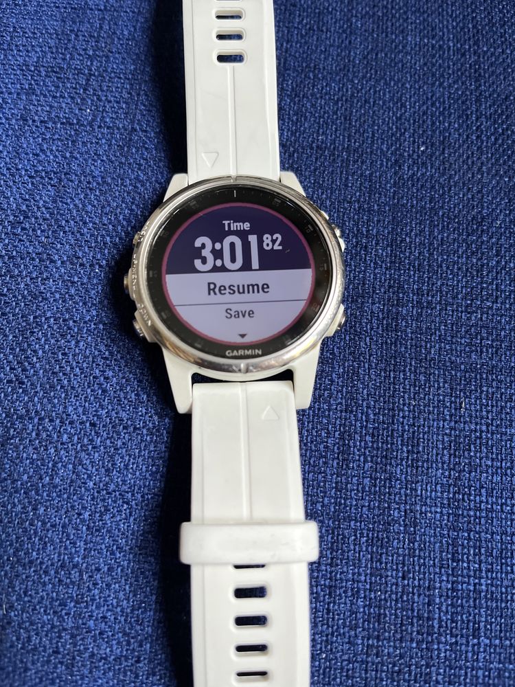 Garmin FÈNIX 5S PLUS смарт часовник