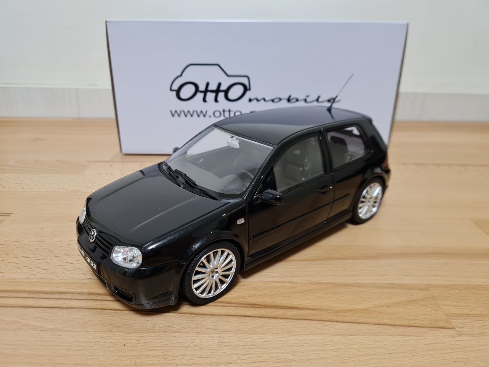 Macheta VW Golf 4 R32 ,1/18,Otto-Models/Ottomobile