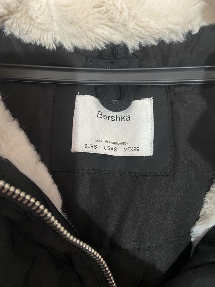 Зимно яке Bershka