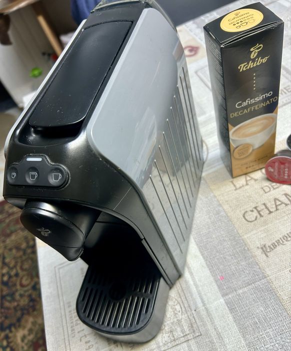Aparat Espressoare tchibo vine cadou  cu doua seturi de capsule