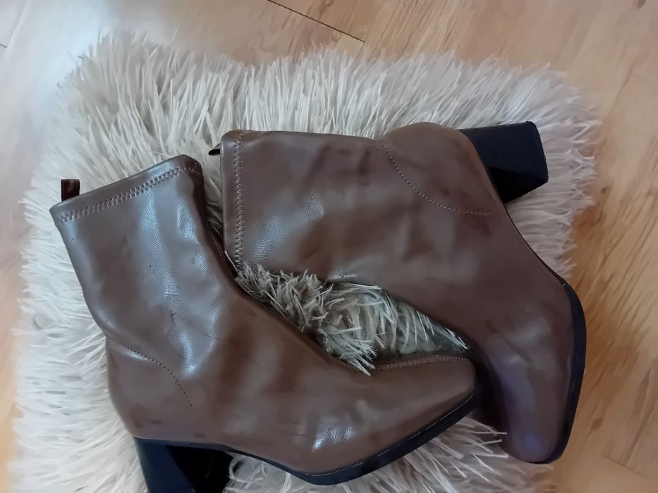 Ботуши боти и обувки нови и като нови