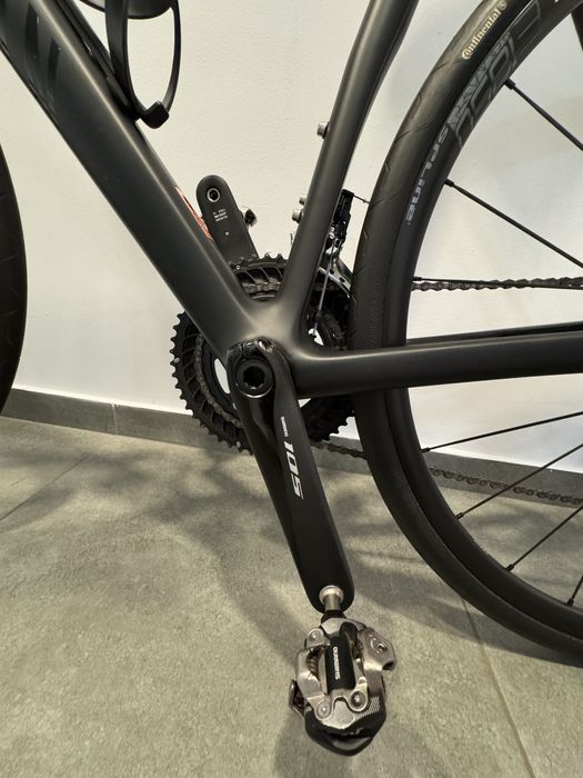 Vand bicicleta din carbon Canyon Endurace CF7