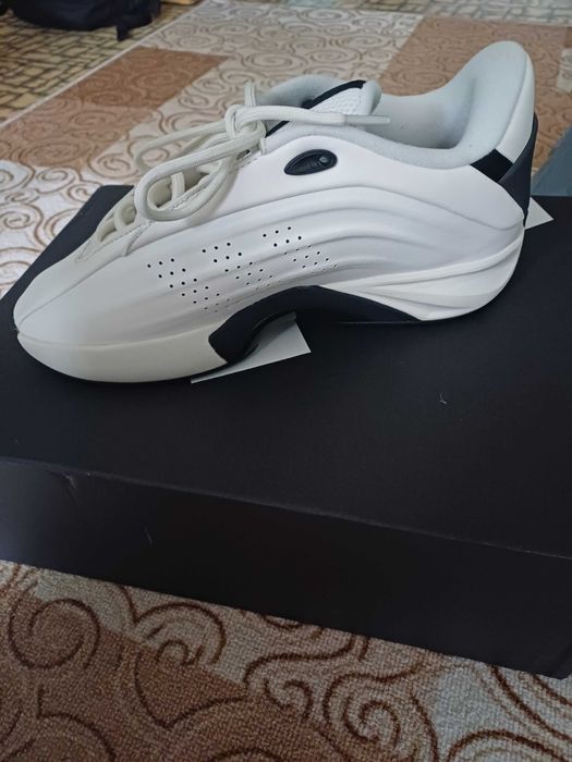 Маратонки adidas iiinfinity 44 номер