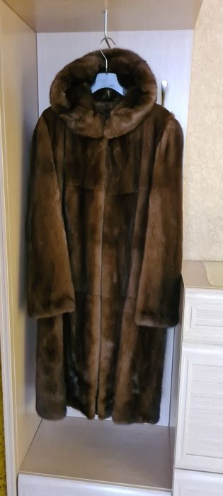 Продам норковую шубу