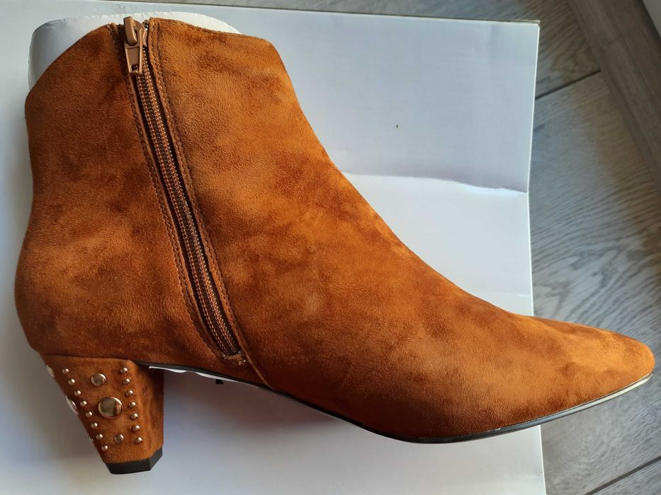 Botine noi piele naturala intoarsa nr 41