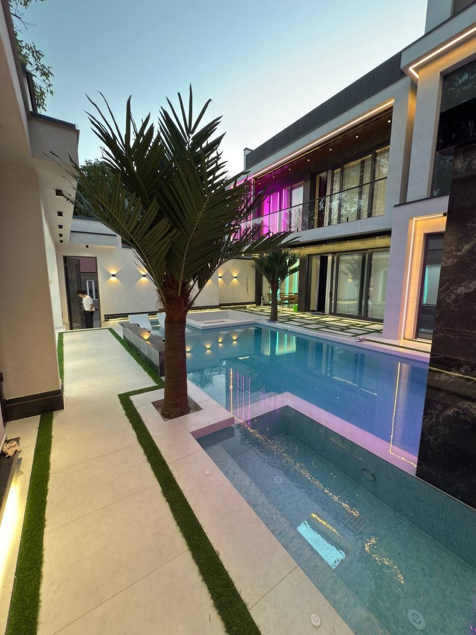 New HI-TECH dacha ”Gold Villa” 20 kishigacha beriladi