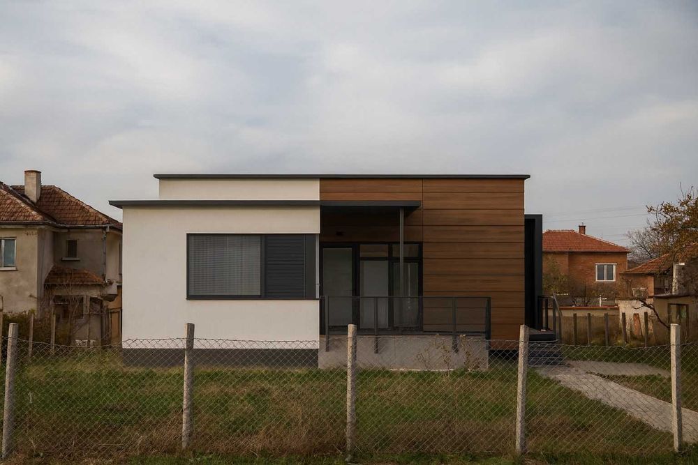 Продава се Къща в Пловдив, Централна гара - 100 кв.м за 6 €/кв.м - Снимка #2