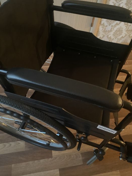 Инвалидная коляска