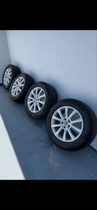 Vand Jante Audi / VW cu anvlope Pirelli 225/50/17 Iarna M+S