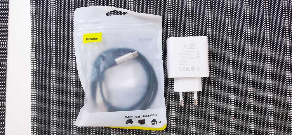 Incărcător huawei 66w 6A turbo charge cu cablu USB-C de 6A (66W)